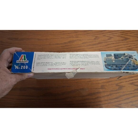 Italaerei Model Kit M7 Priest 1:35 Scale Self-Propelled 105mm Howitzer No. 206 P - Picture 4 of 9